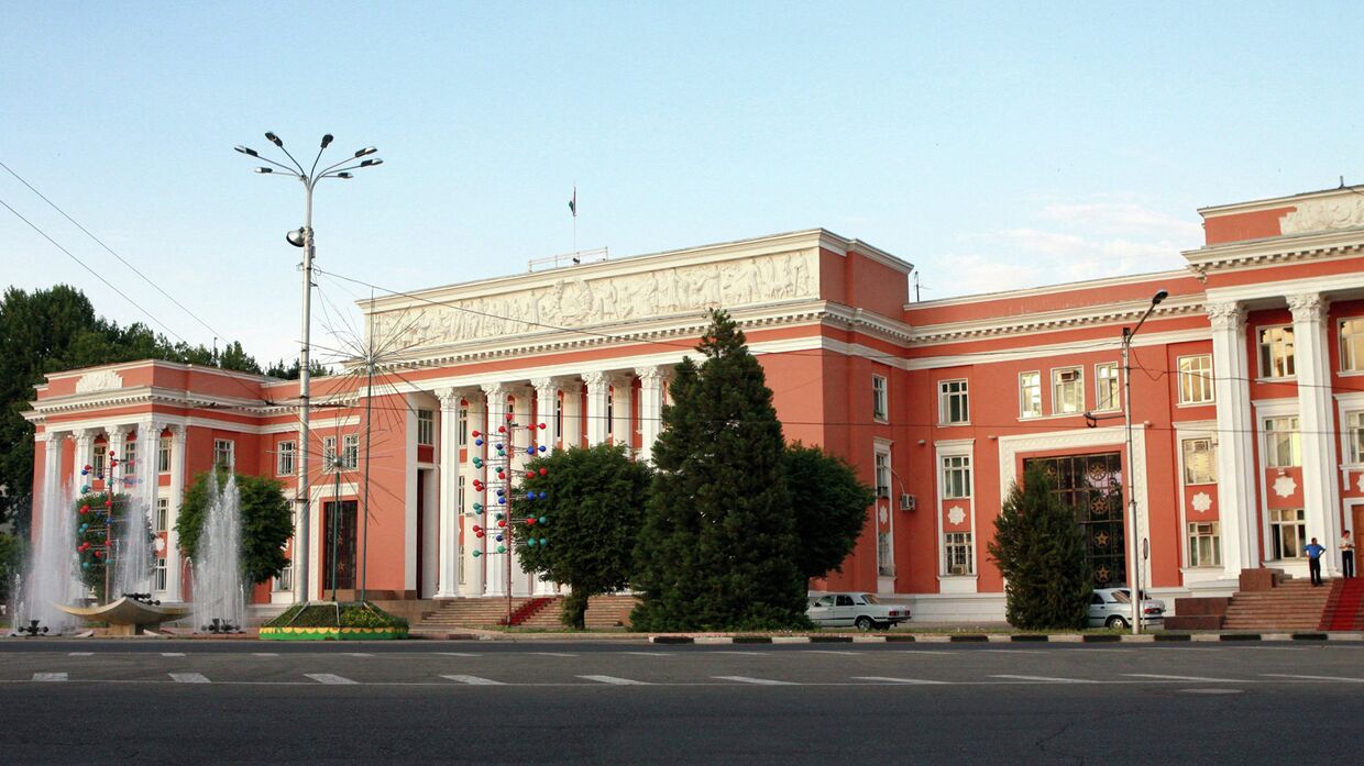 Здание парламента Республики Таджикистан в Душанбе
