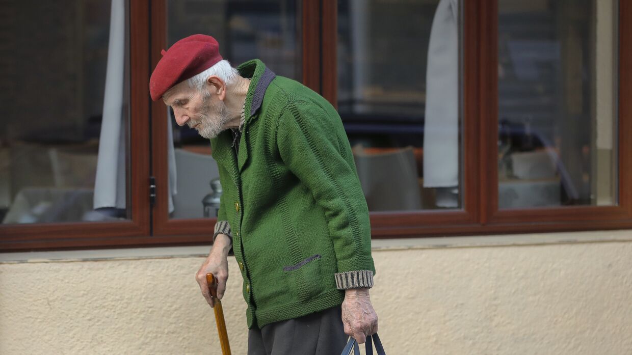 Пожилой мужчина в Софии, Болгария