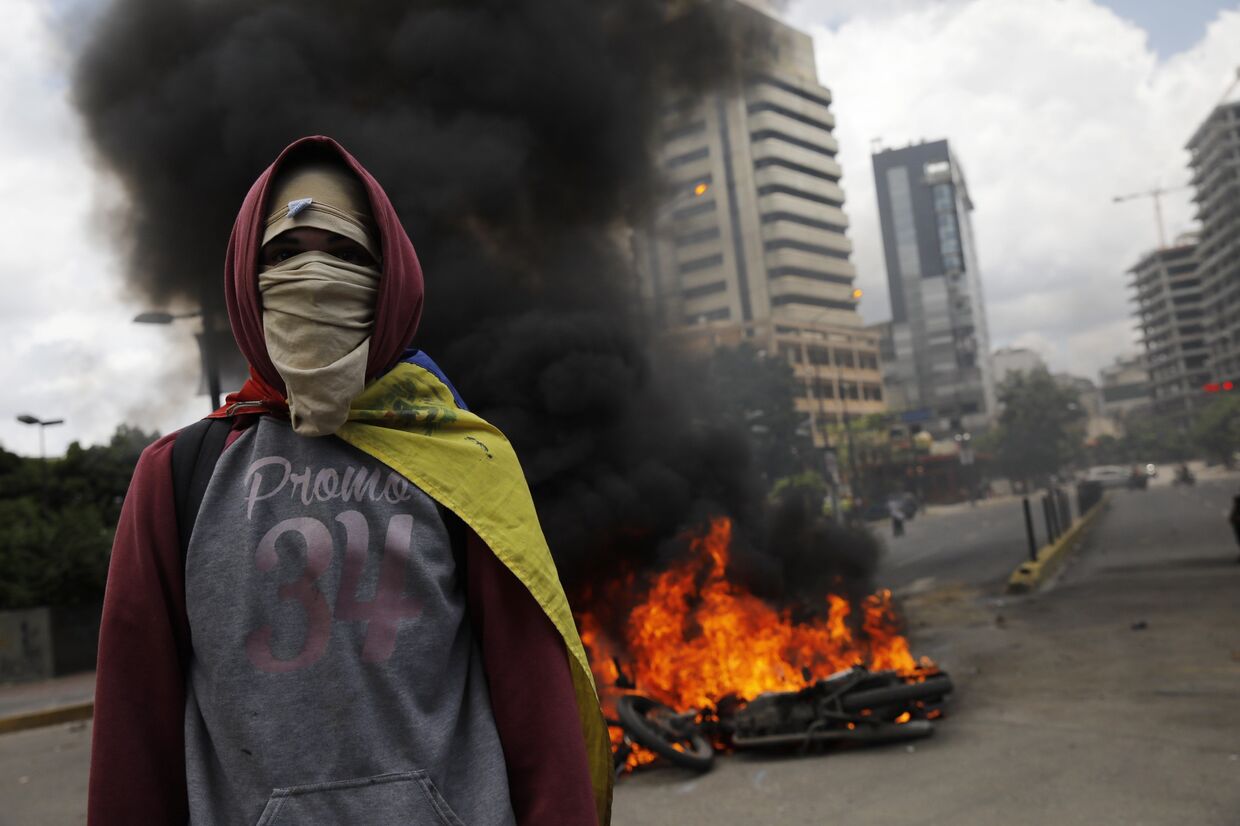 Акции протеста оппозиции в Каракасе
