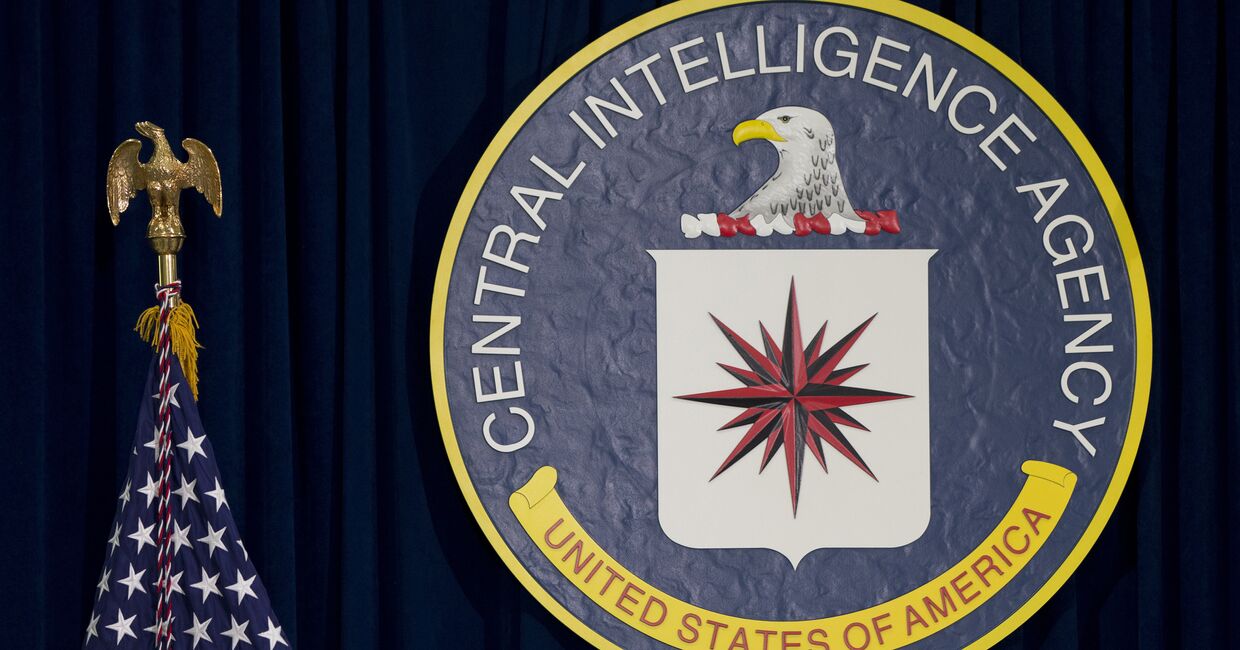 Эмблема ЦРУ в штаб-квартире в Лэнгли
