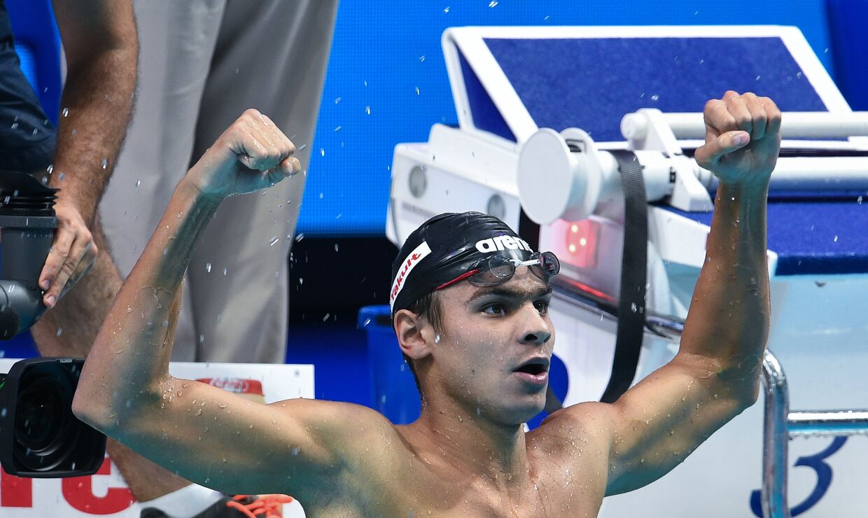 Евгений Рылов в соревнованиях по плаванию на дистанции 200 м на спине. 28 июля 2017