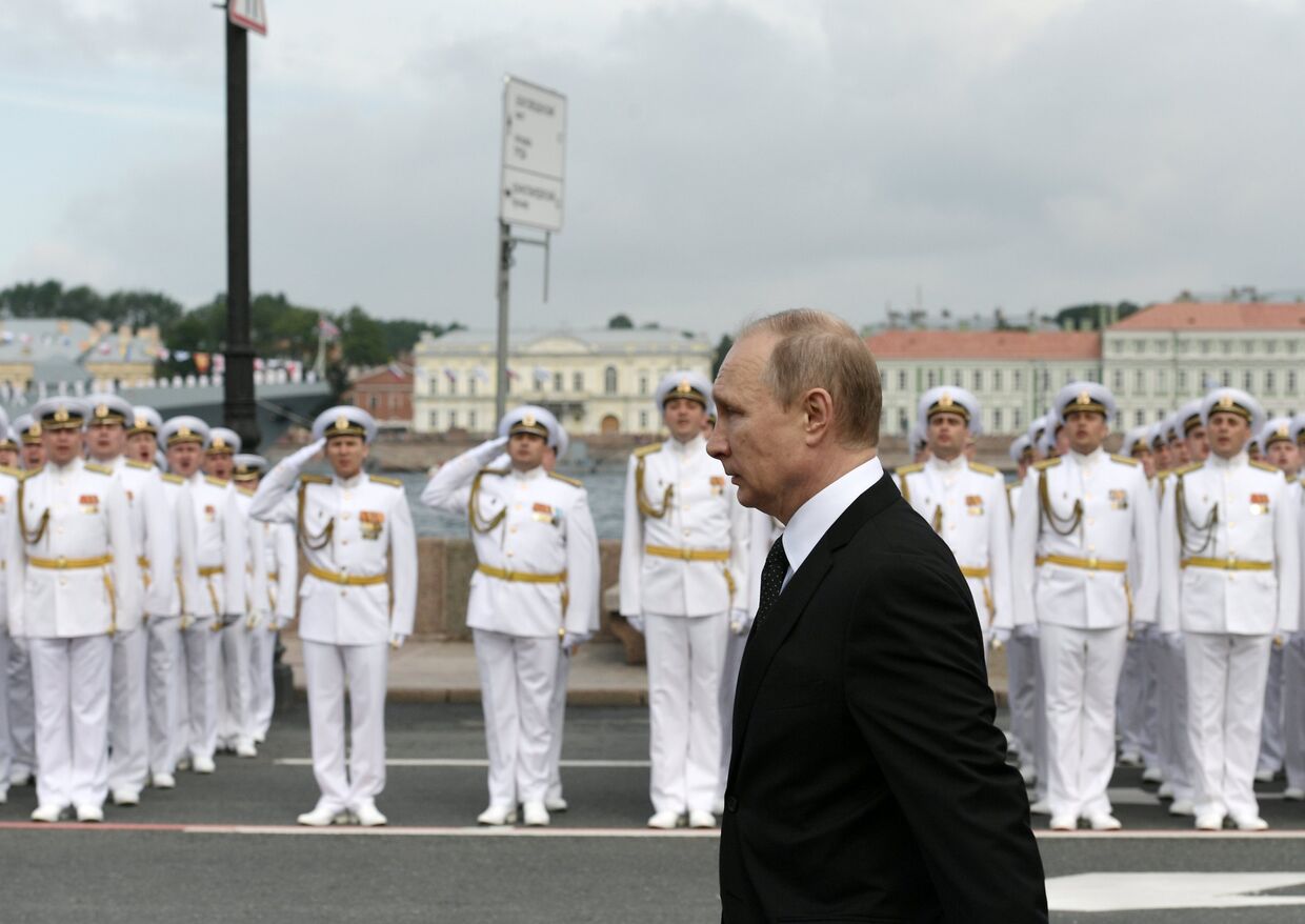Президент РФ, верховный главнокомандующий Владимир Путин