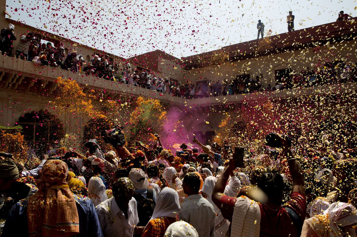 Фестиваль Холи в индийском Вриндаване