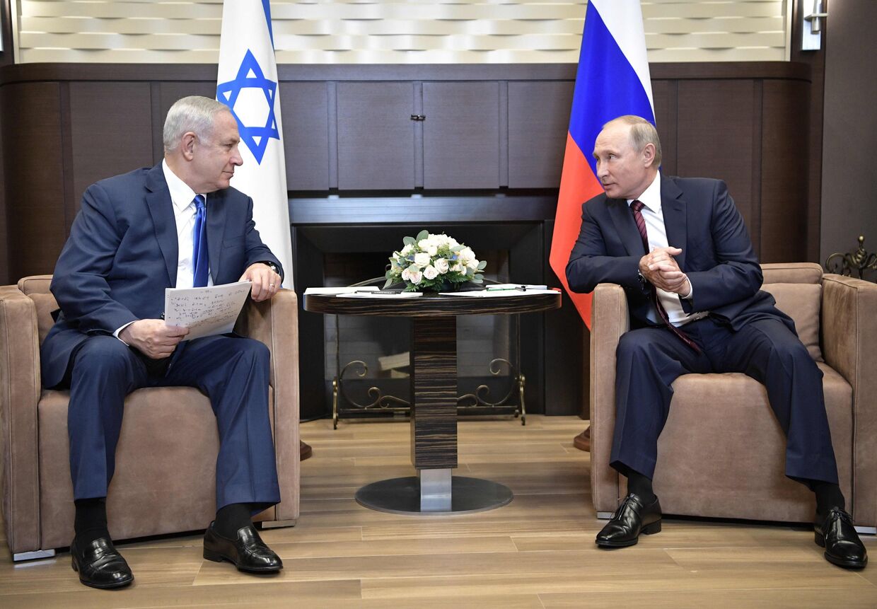 Президент РФ Владимир Путин и премьер-министр Израиля Биньямин Нетаньяху во время встречи. 23 августа 2017