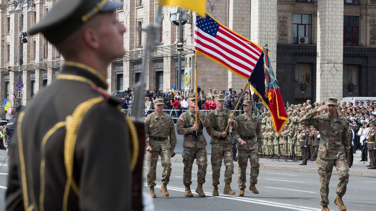 Военнослужащие стран НАТО на параде в честь Дня независимости в Киеве. 24 августа 2017 