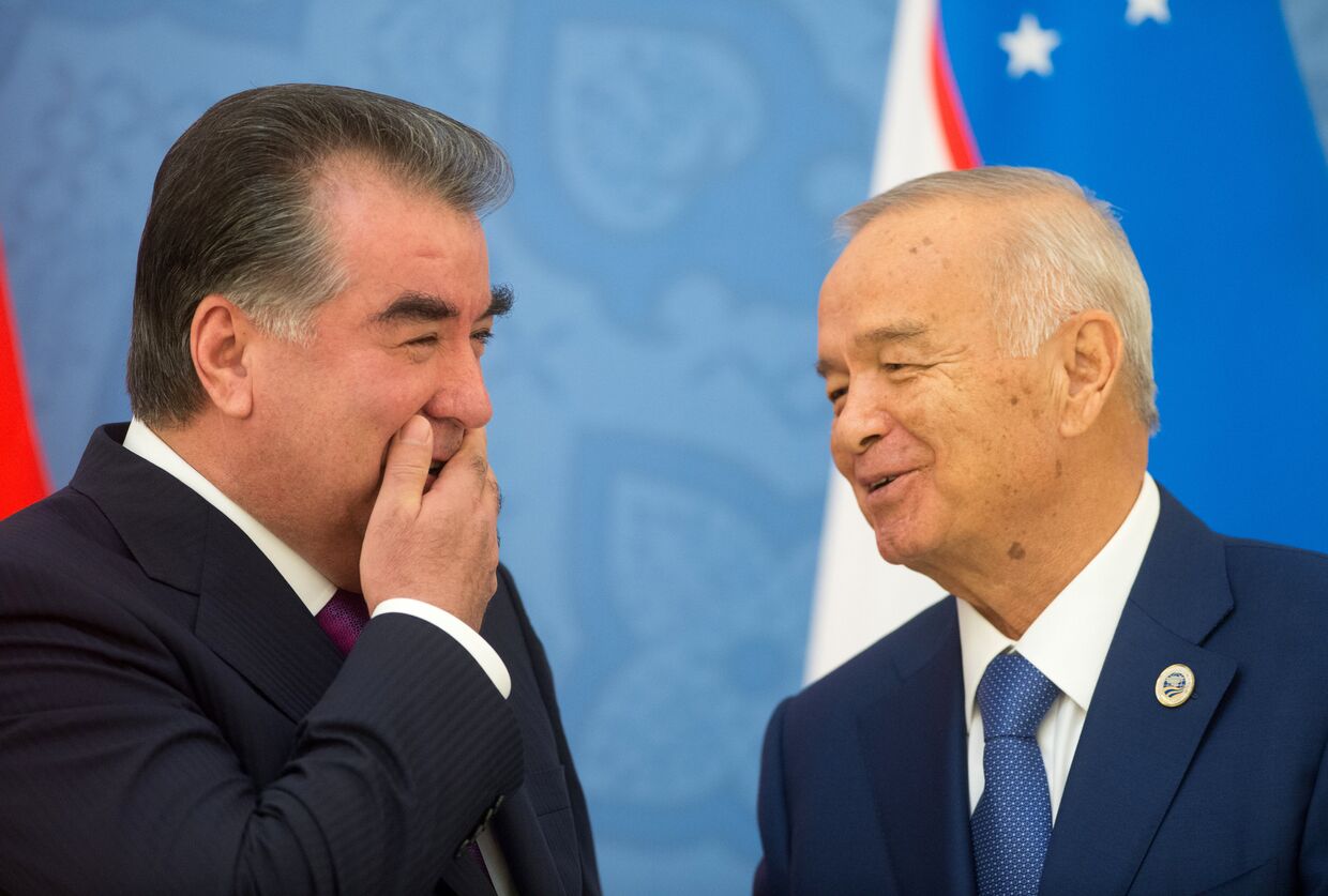 Президент Республики Таджикистан Эмомали Рахмон и президент Республики Узбекистан Ислам Каримов в Узбекистане