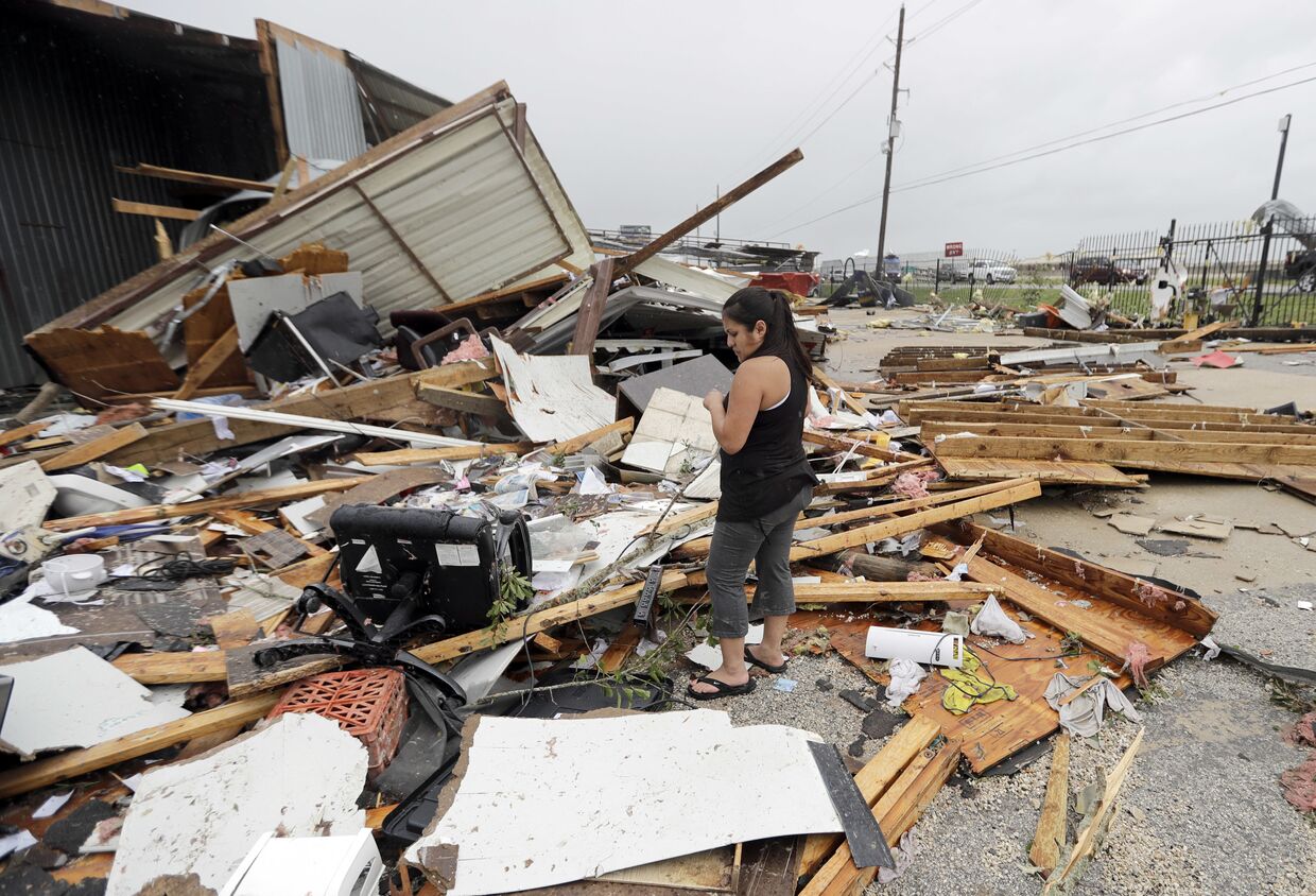 Последствия урагана Харви в Кэти, штат Техас, США. 26 августа 2017