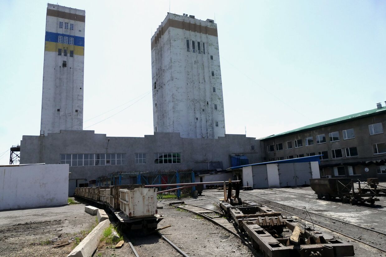 Работа шахты Комсомолец Донбасса в Донецкой области
