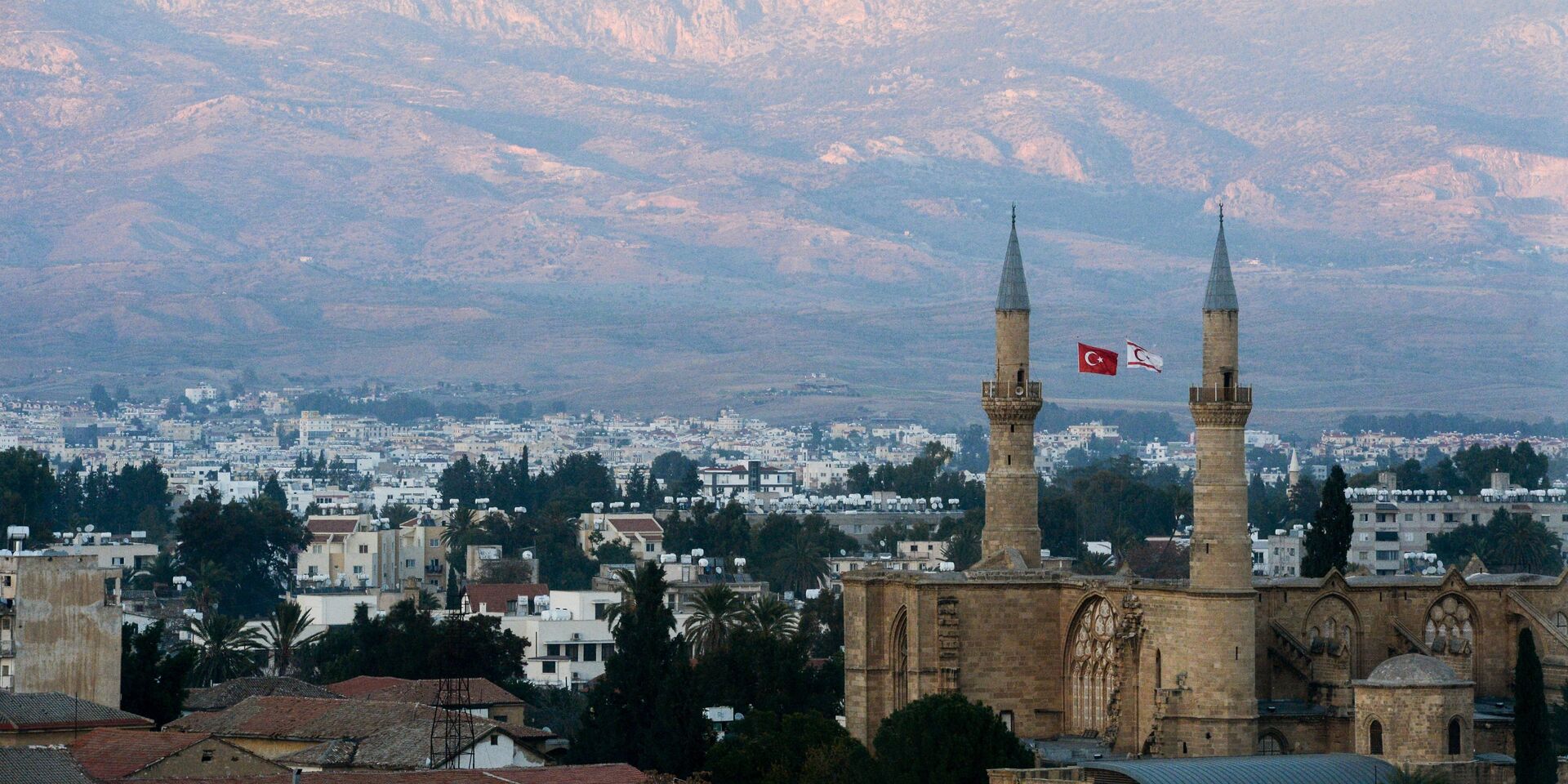 Часть Никосии, которая является территорией частично признанного государства Турецкая республика Северного Кипра - ИноСМИ, 1920, 09.07.2023