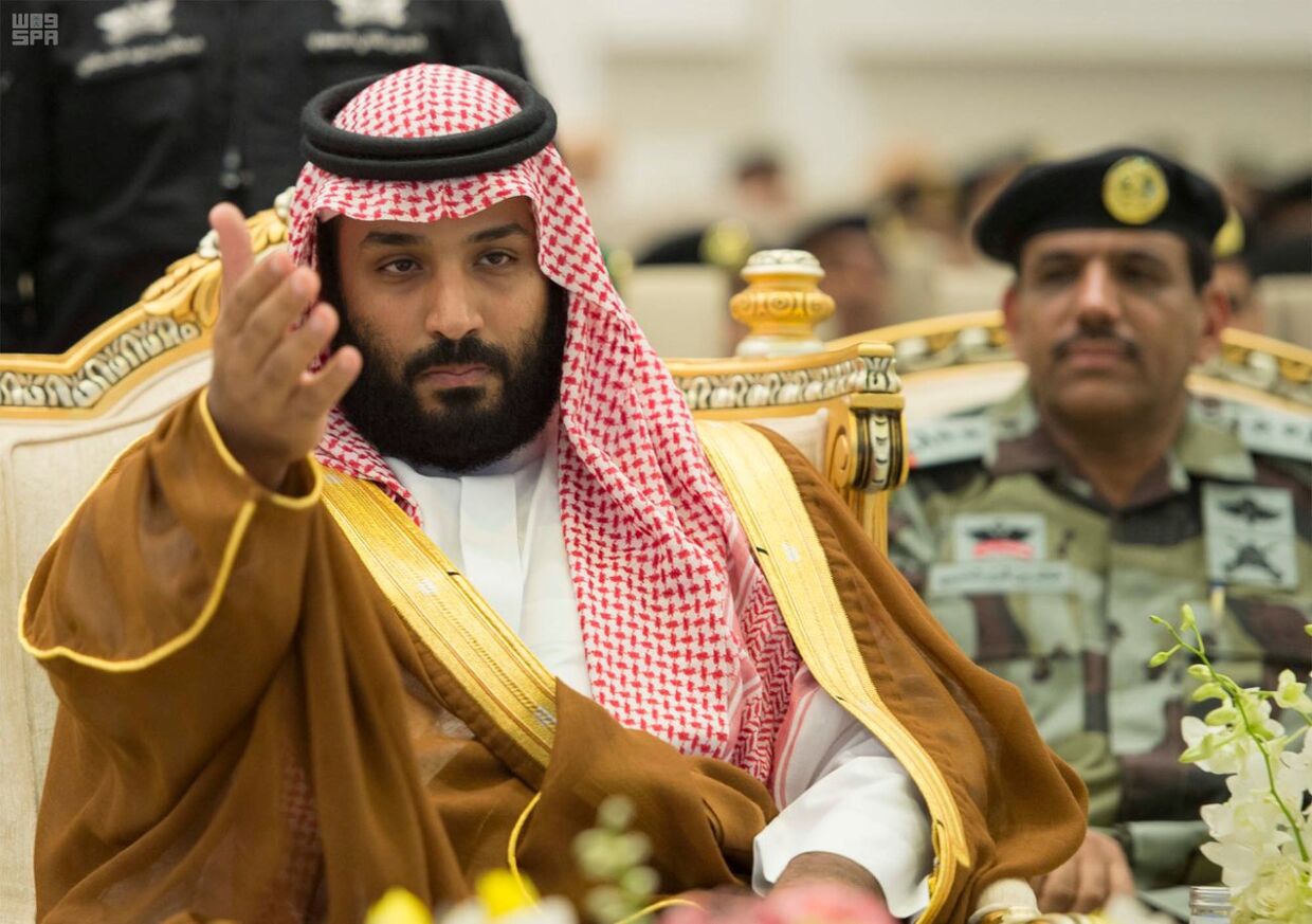 Наследный принц Саудовской Аравии Мухаммед бен Салман во время военного парада саудовских сил безопасности