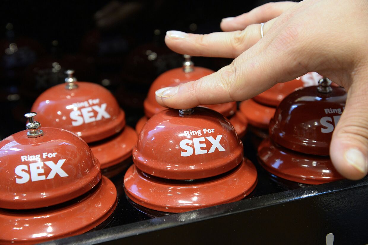 Продукция секс-шопа в Париже