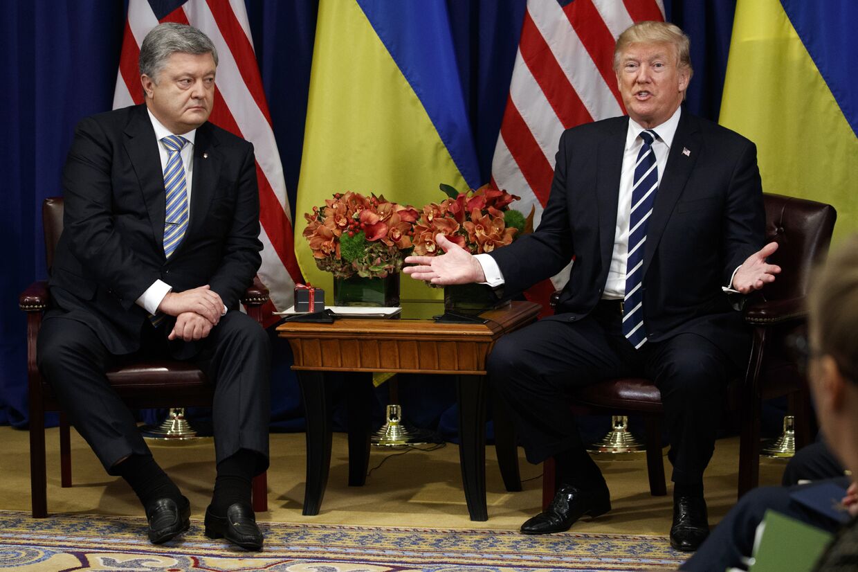 Президент Украины Петр Порошенко и Президент США Дональд Трамп на Генеральной Ассамблее ООН в Нью-Йорке. 21 сентября 2017
