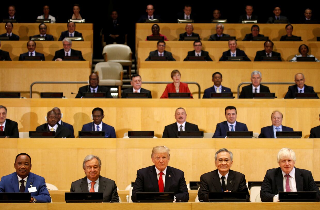 Президент США Дональд Трамп принимает участи в заседании о реформе ООН в штаб-квартире организации в Нью-Йорке, США. 18 сентября 2017