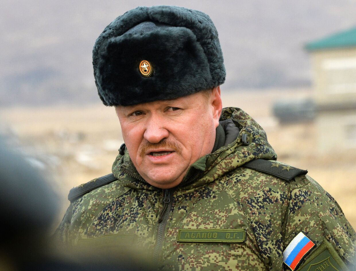 Командующий 5-й общевойсковой армией генерал-лейтенант Валерий Асапов