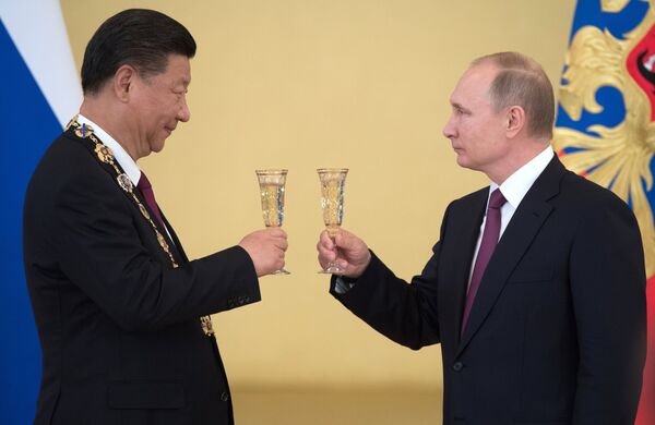 Встреча президента РФ В. Путина и председателя КНР Си Цзиньпина в Москве Встреча президента РФ В. Путина и председателя КНР Си Цзиньпина в Москве