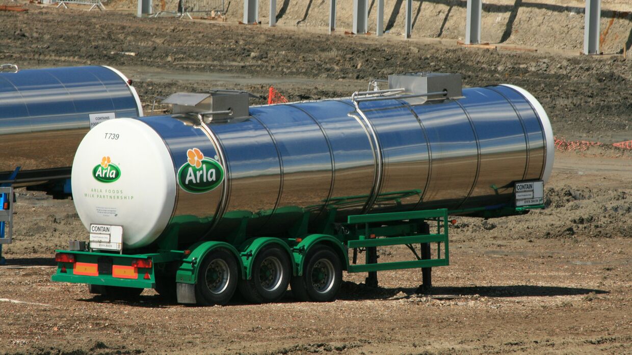 Цистерна для перевозки продуктов Arla