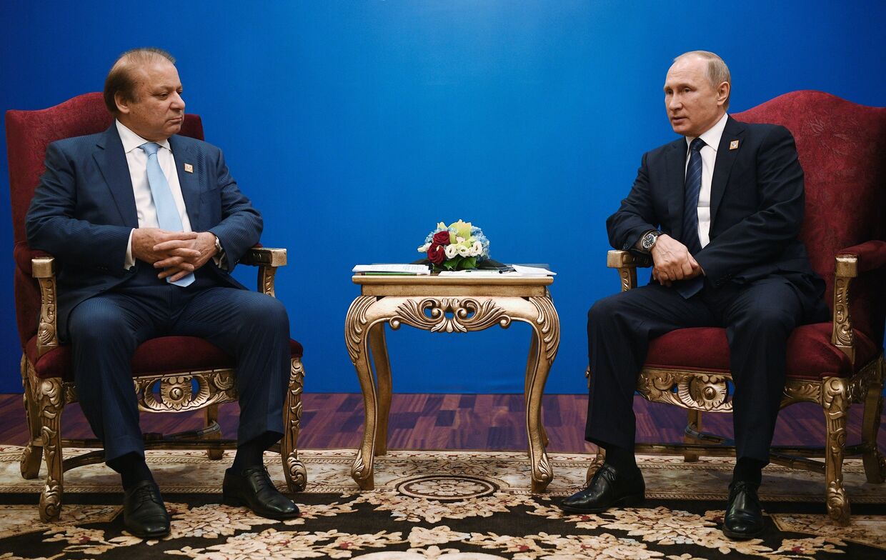 Президент РФ Владимир Путин и премьер-министр Пакистана Наваз Шариф