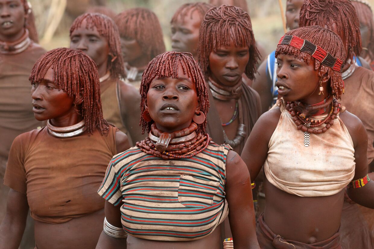 Женщины из эфиопского племени Хамер
