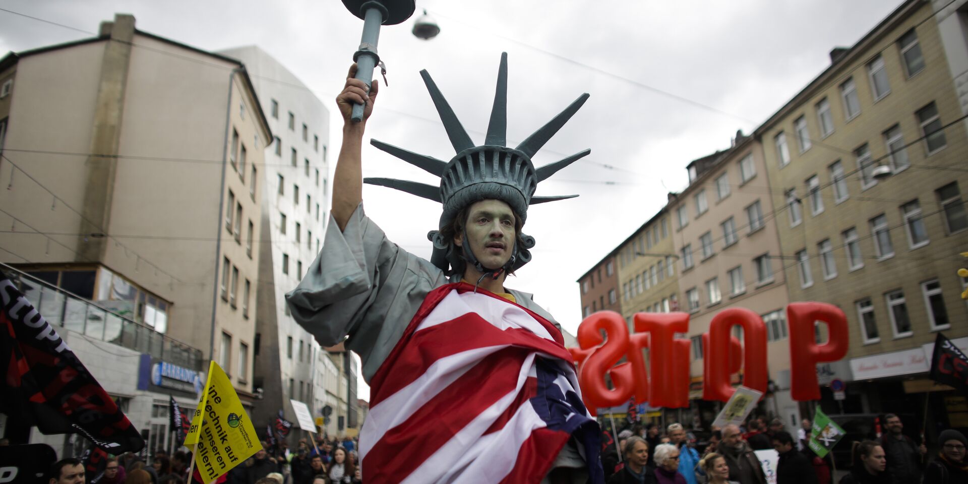 Акция протеста против соглашений о трансатлантической торговле в Европе в Ганновере - ИноСМИ, 1920, 05.05.2021