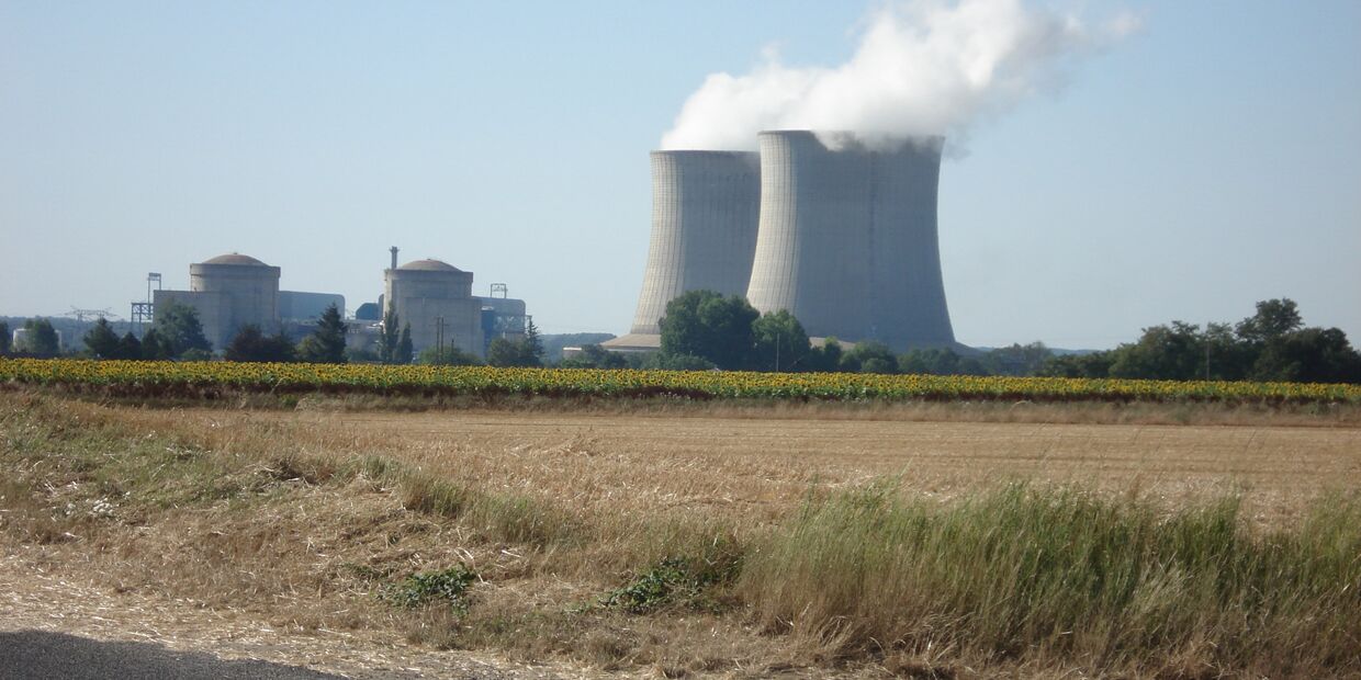 Атомная электростанция Сен-Лоран во Франции