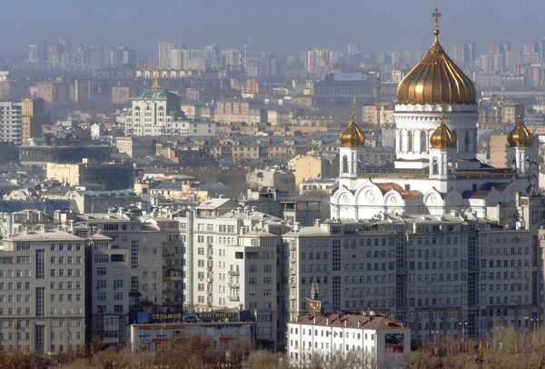 Вид на храм Христа Спасителя Вид на храм Христа Спасителя