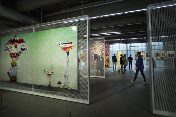 Выставка японского художника Такаши Мураками в Музее современного искусства Гараж в Москве