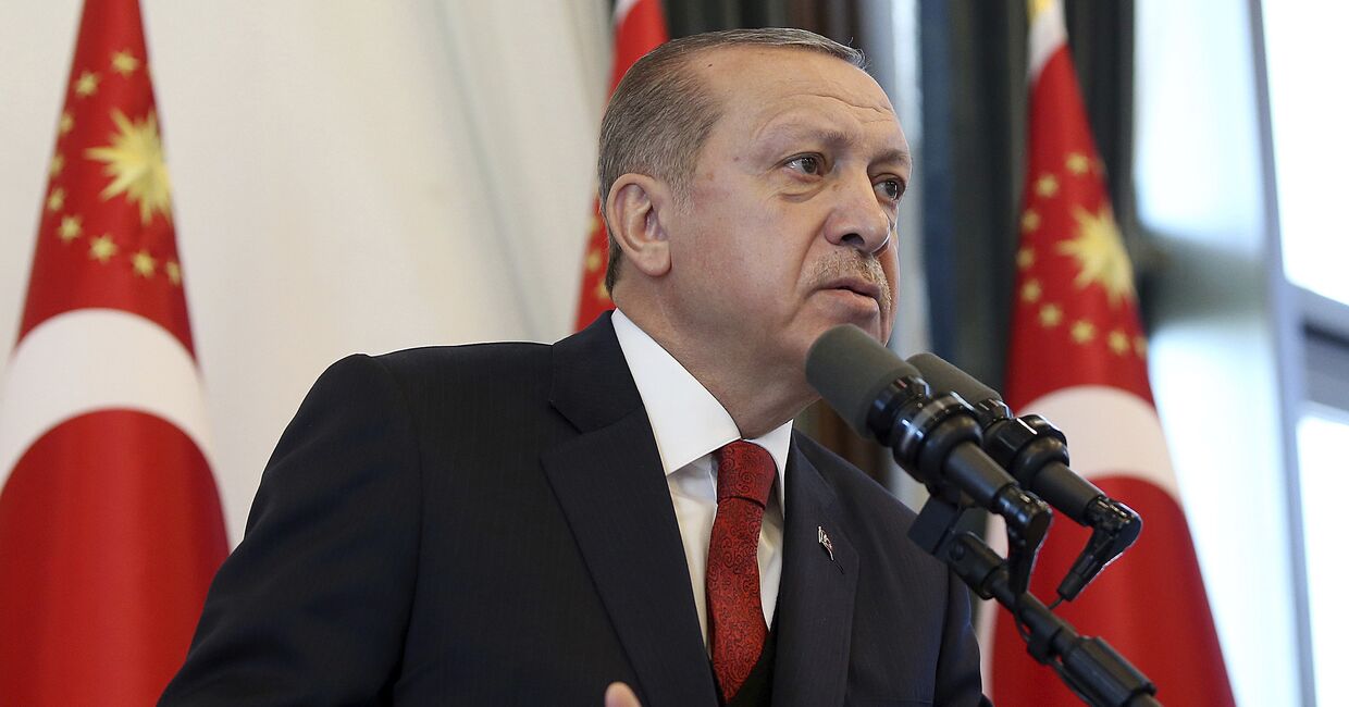Президент Турции Реджеп Тайип Эрдоган выступает перед губернаторами в Анкаре. 2 октября 2017