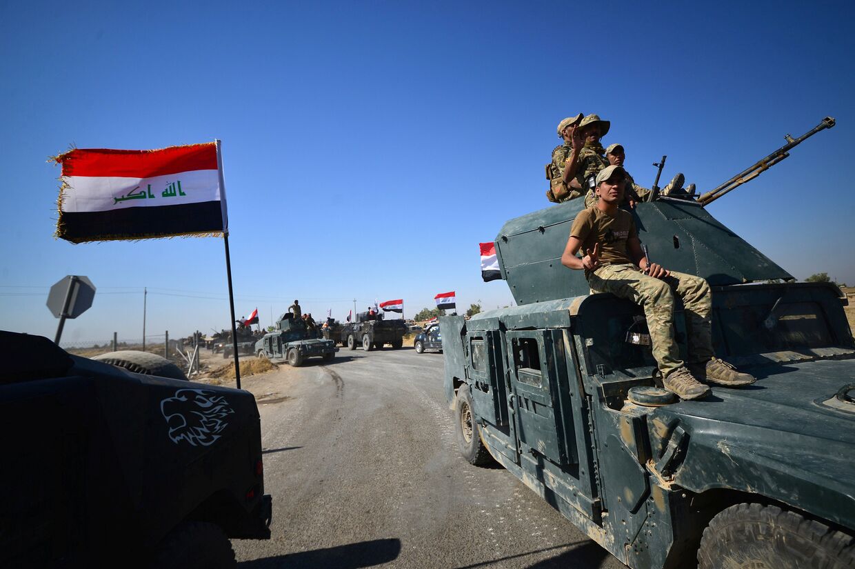 Иракские военные направляются к городу Киркук, Ирак. 16 октября 2017