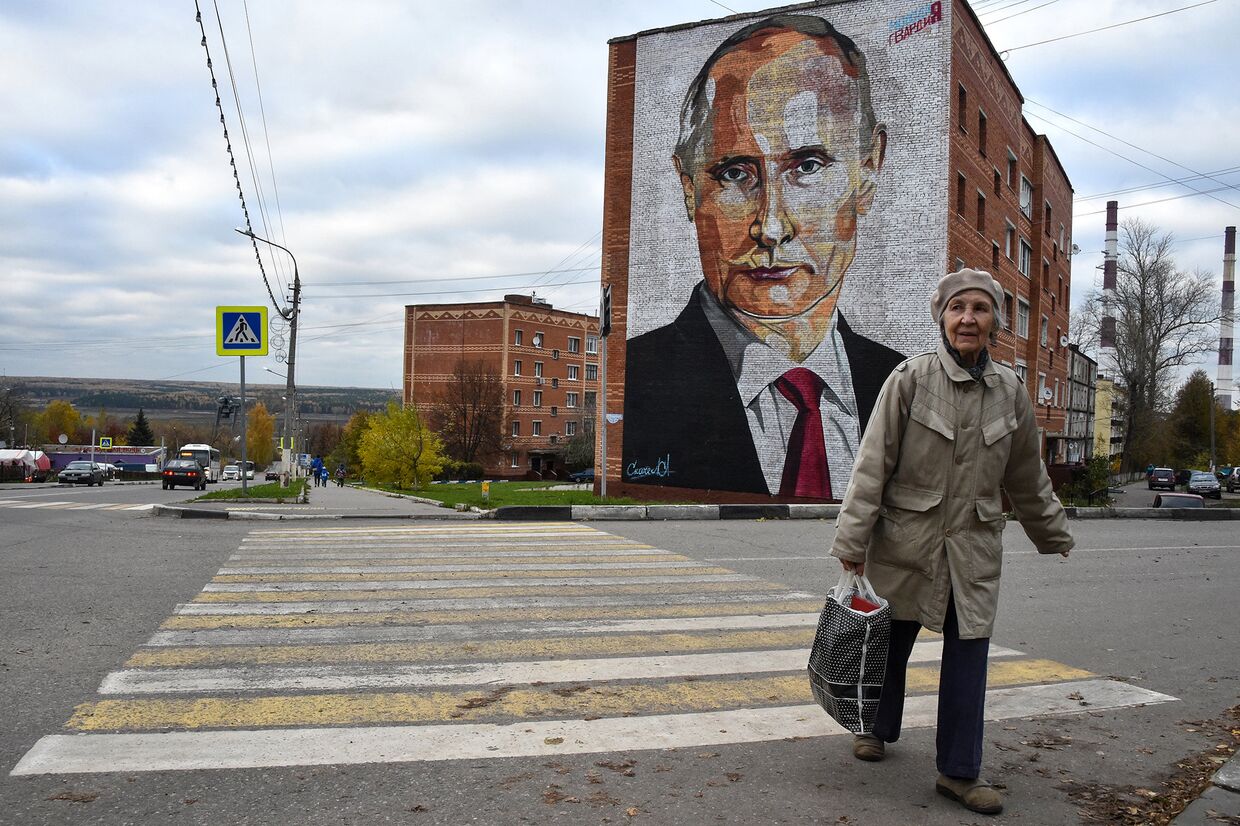 Граффити, изображающее президента России Владимира Путина в городе Кашира