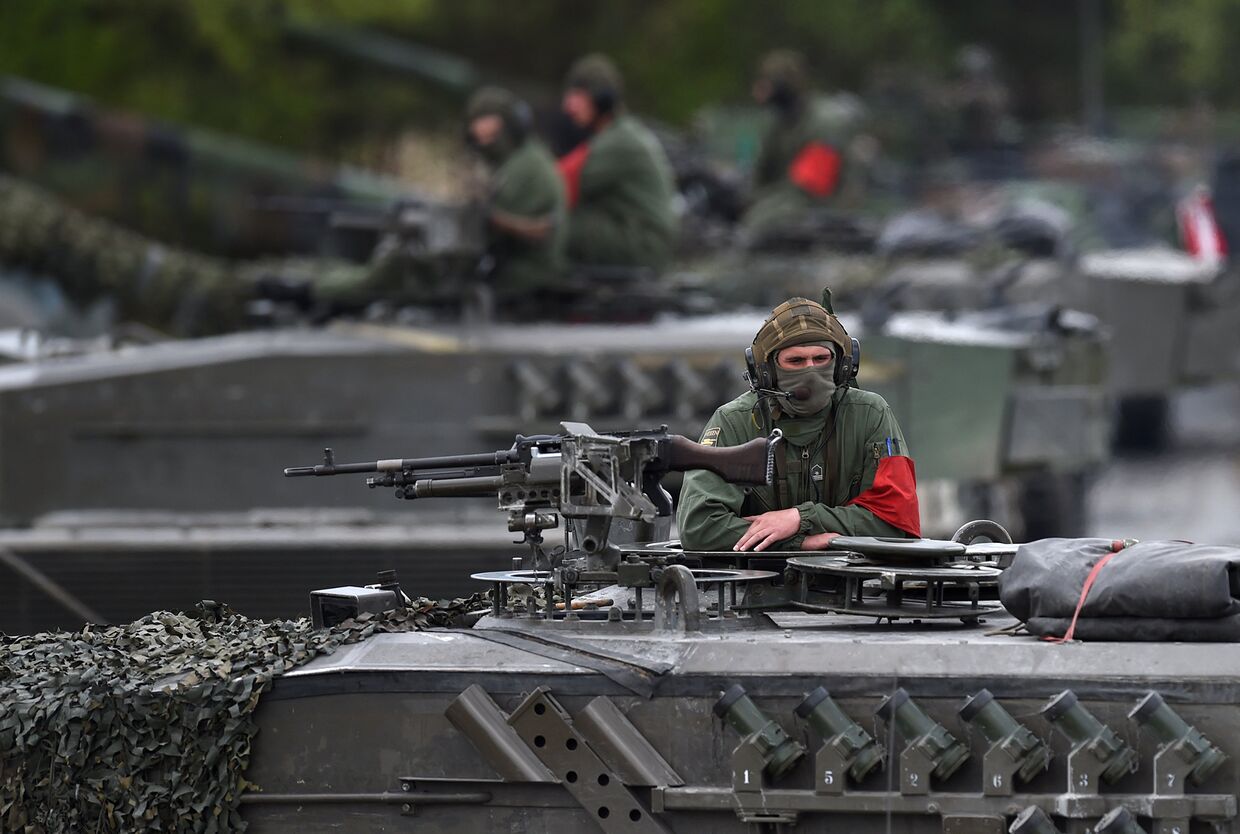 Военные учения Strong Europe Tank Challenge 2017 в Графенвуре, Германия
