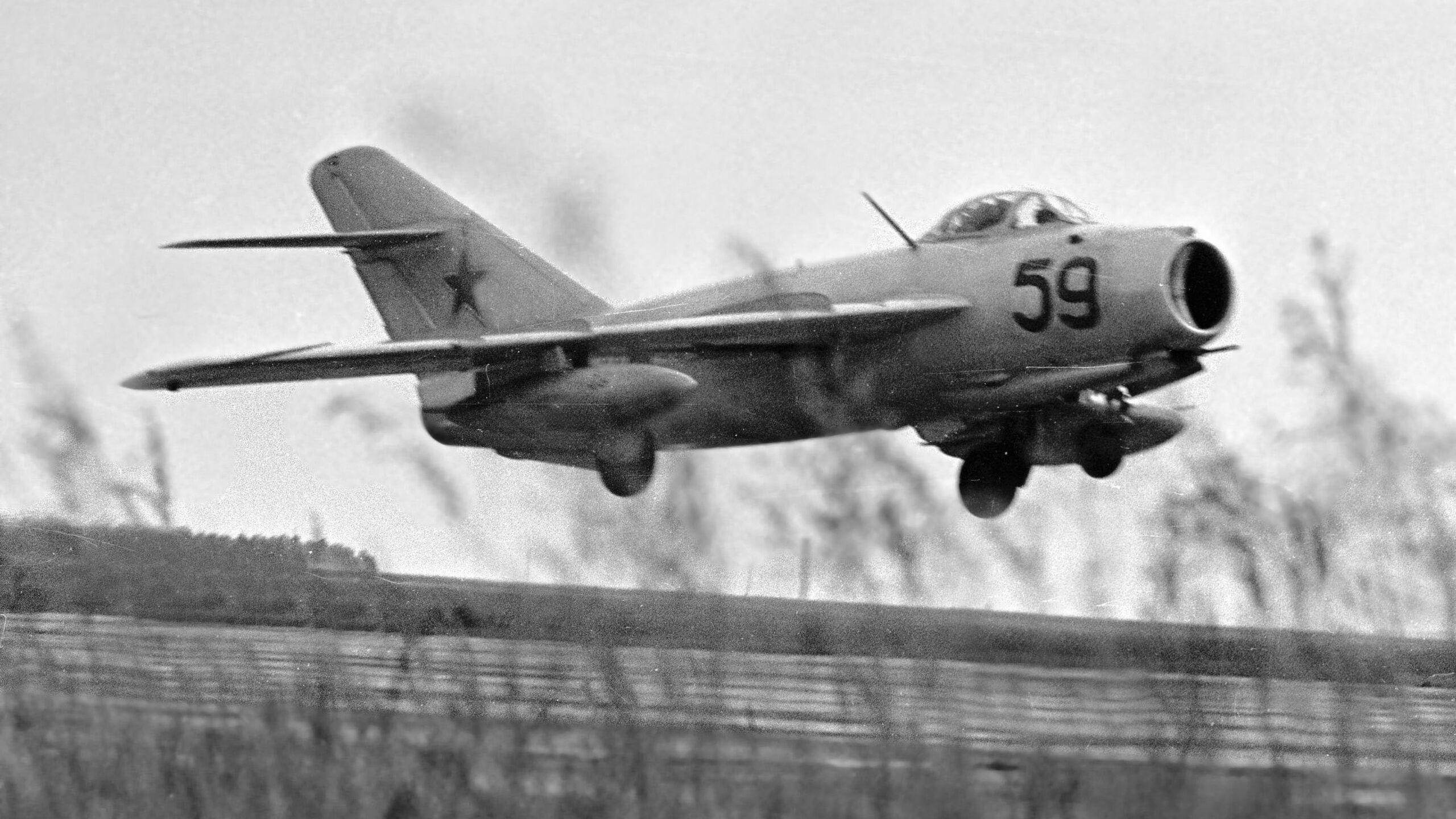 Советские реактивные самолеты. Миг-17 истребитель. Самолет миг 17. Миг-17 1950. Миг-17ф истребитель.