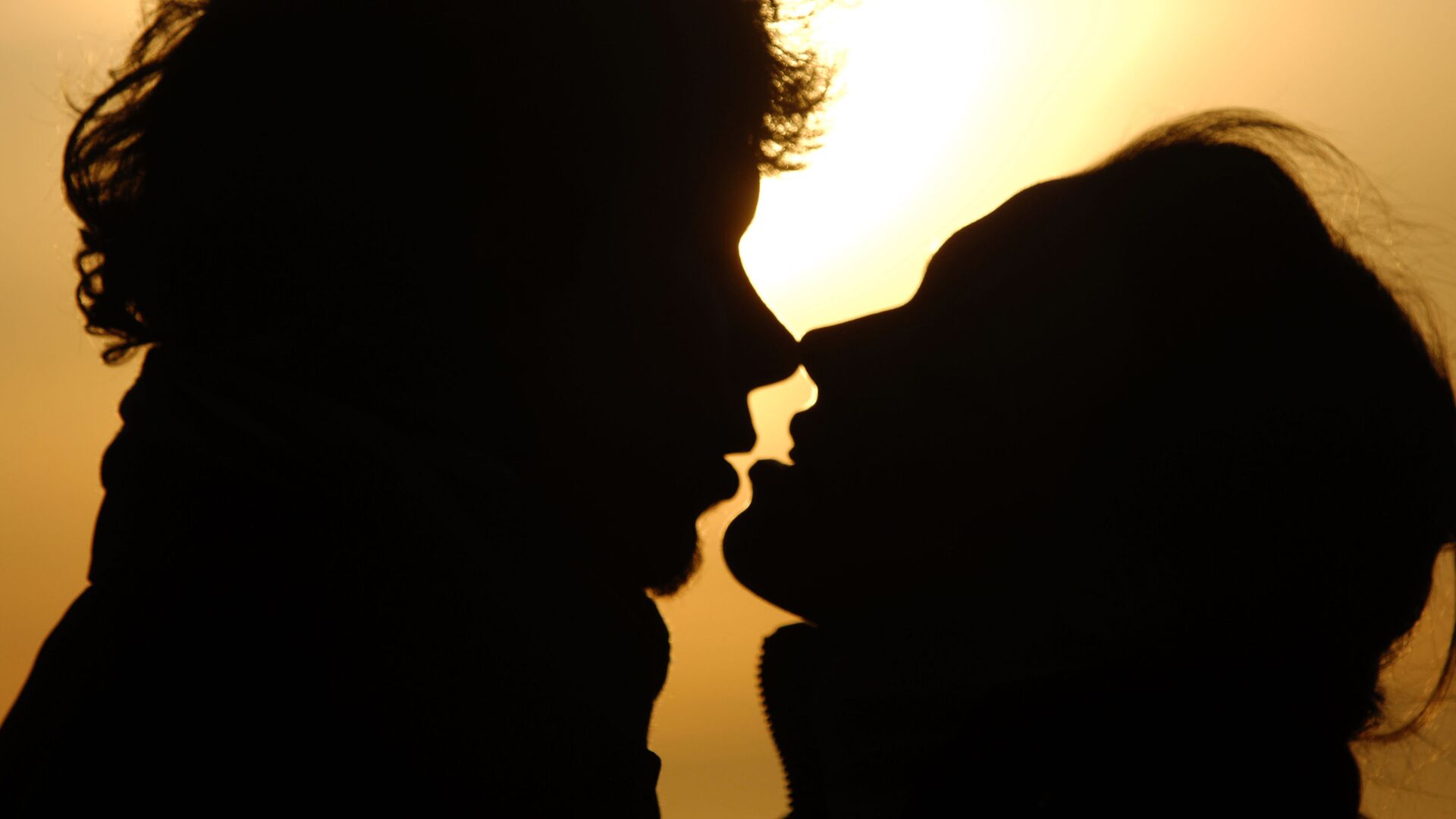 Влюбленные - ИноСМИ, 1920, 02.11.2025