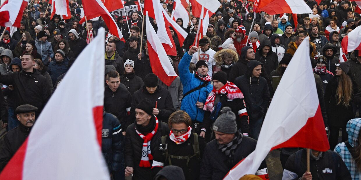 Марш в Варшаве по случаю Дня независимости
