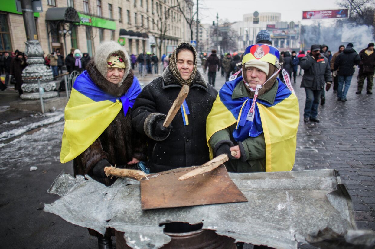 Кастрюли Киев Майдан 2014