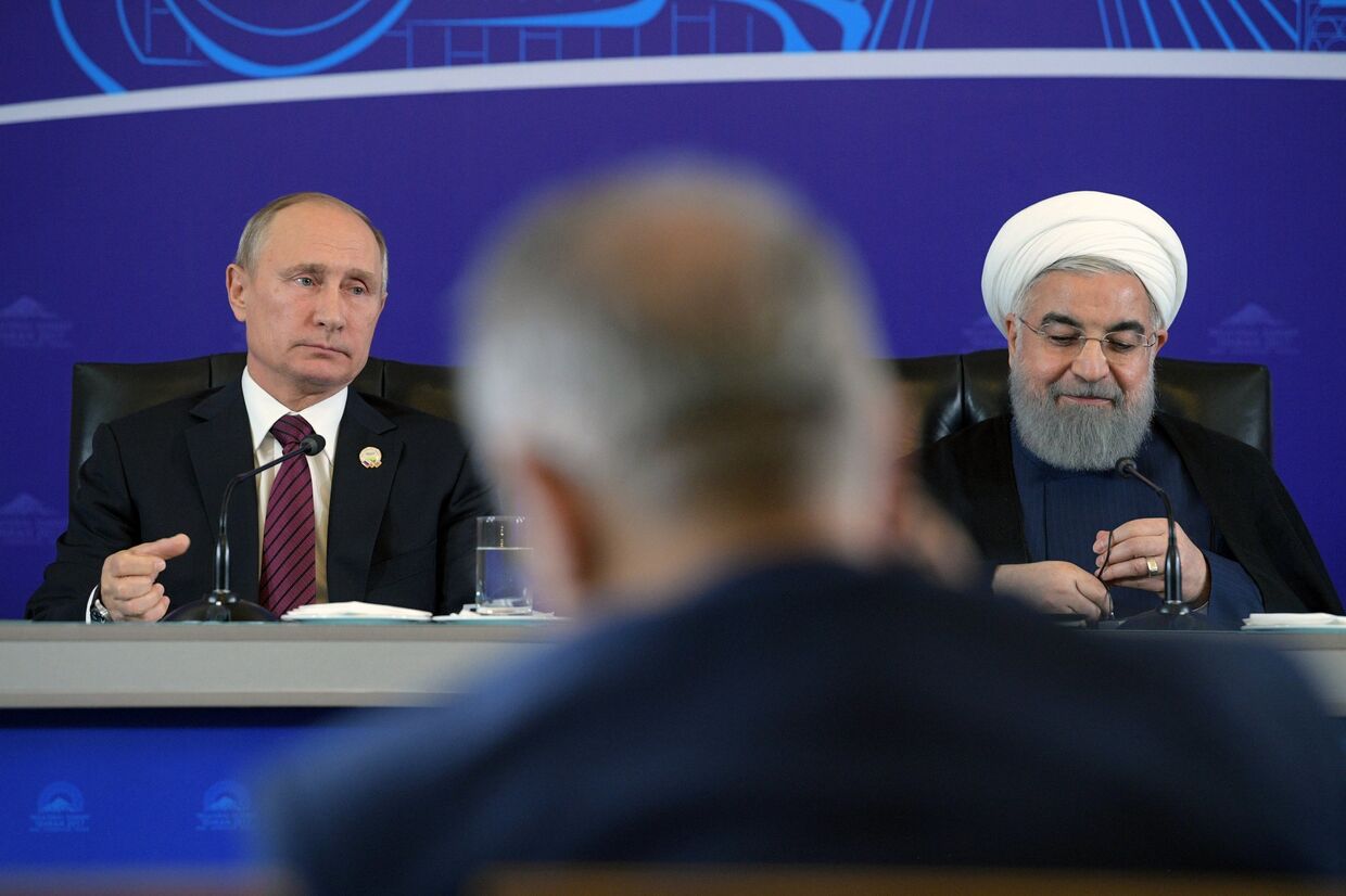 Президент РФ Владимир Путин и президент Ирана Хасан Рухани