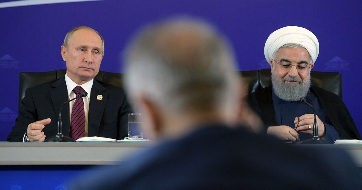 Президент РФ Владимир Путин и президент Ирана Хасан Рухани