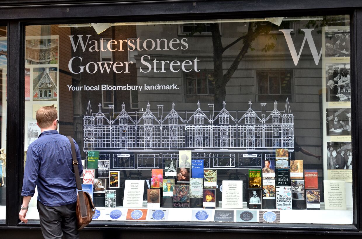 Книжный магазин Waterstones в Лондоне