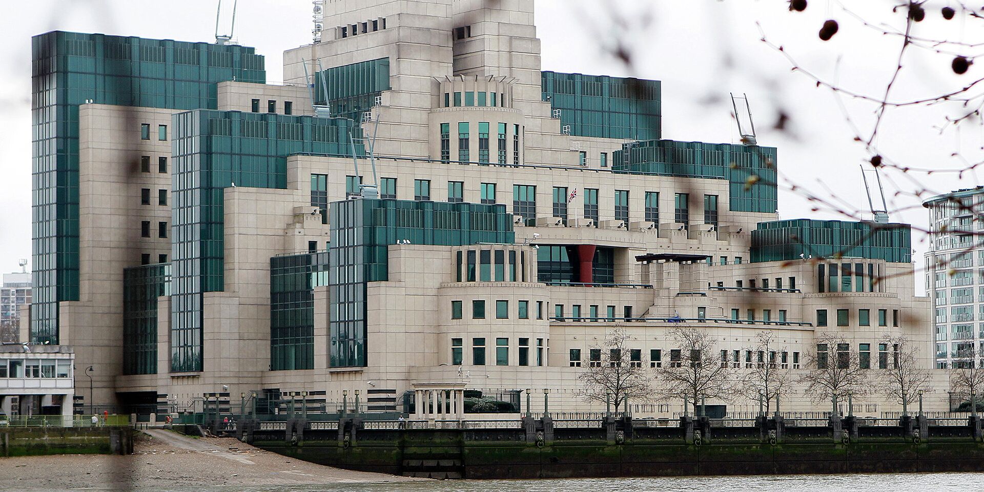 Штаб-квартира внешней разведки Великобритании MI6 в Лондоне - ИноСМИ, 1920, 01.10.2020