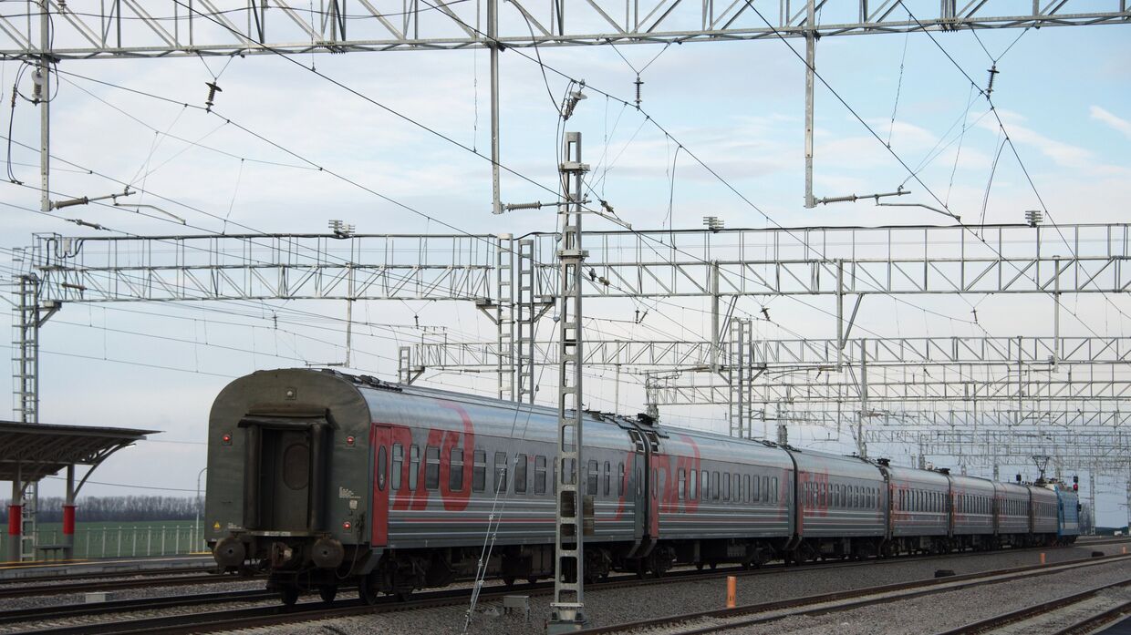 Первый пассажирский поезд в объезд Украины. 11 декабря 2017