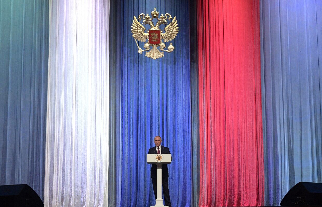 Президент РФ В. Путин выступил на Торжественном приёме по случаю Дня Героев Отечества