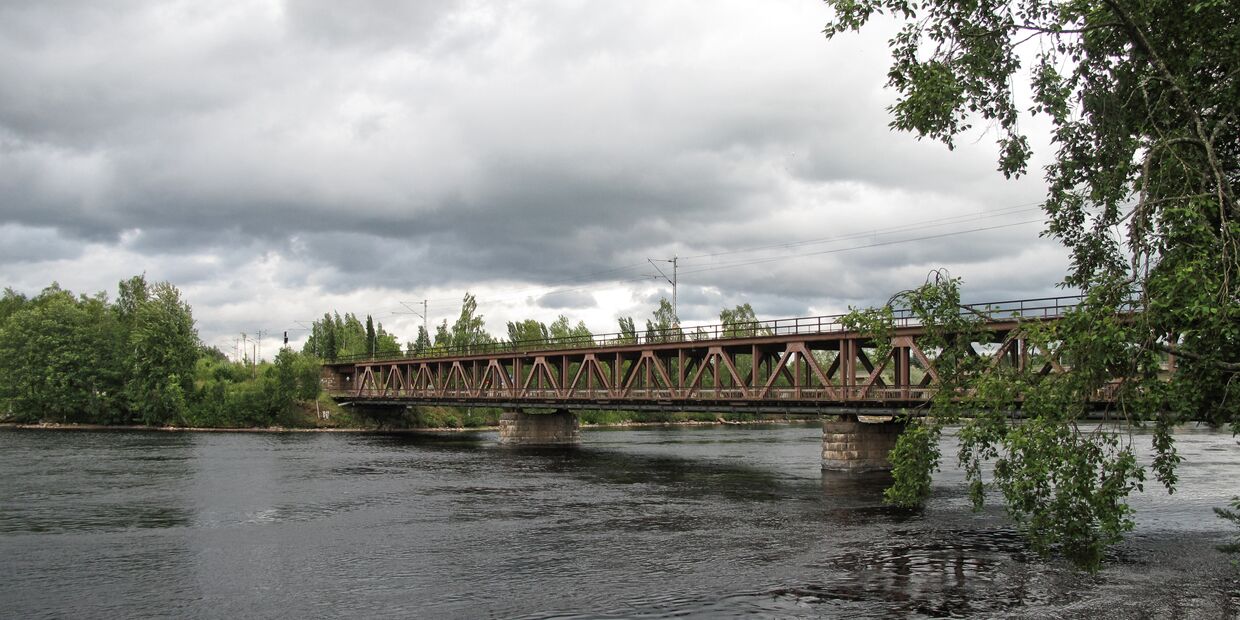Мост через реку Вуоксу в финской Иматре