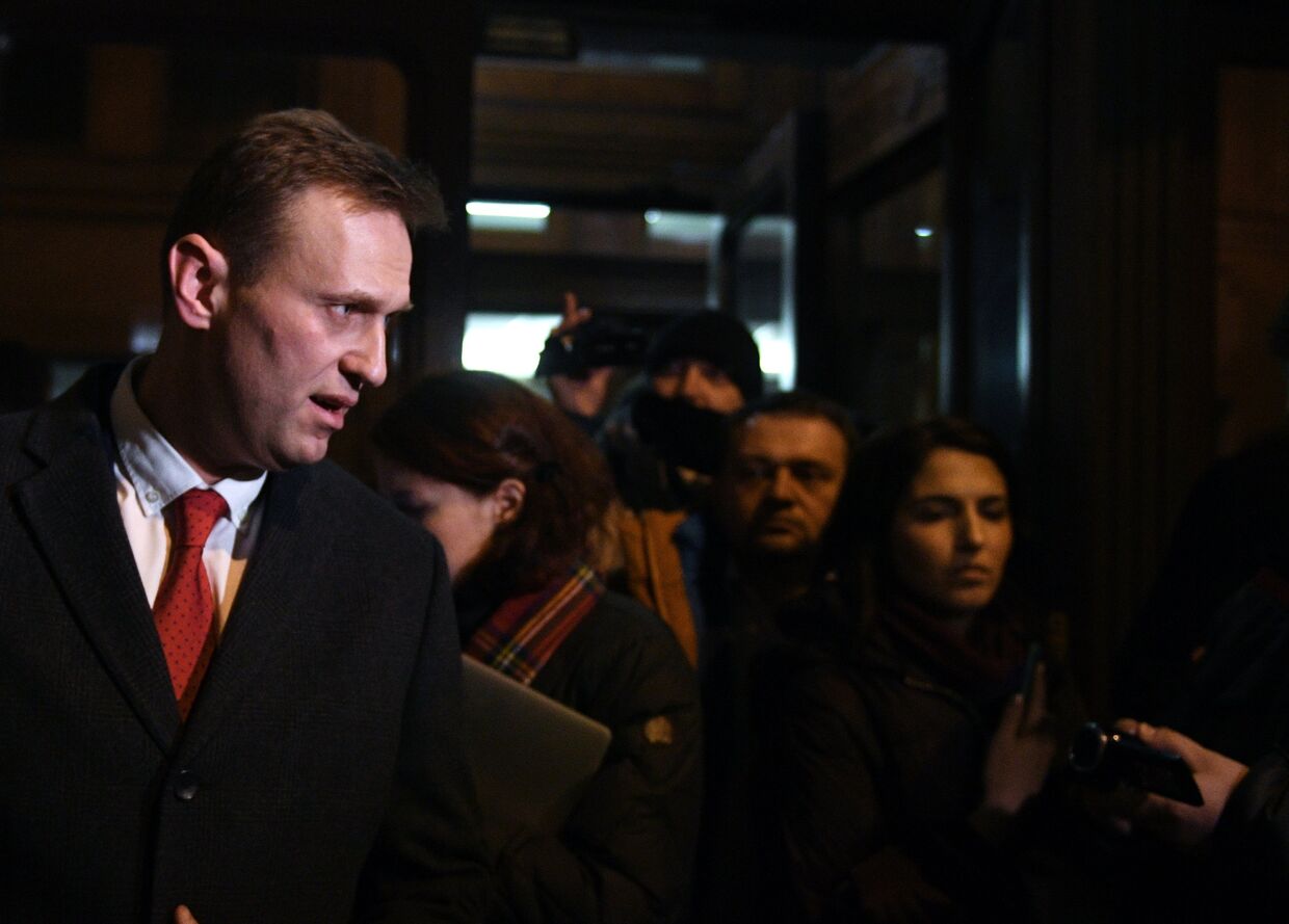 Алексей Навальный после заседания Центральной избирательной комиссии РФ
