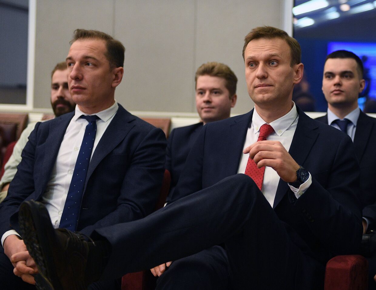 Алексей Навальный на заседании Центральной избирательной комиссии РФ
