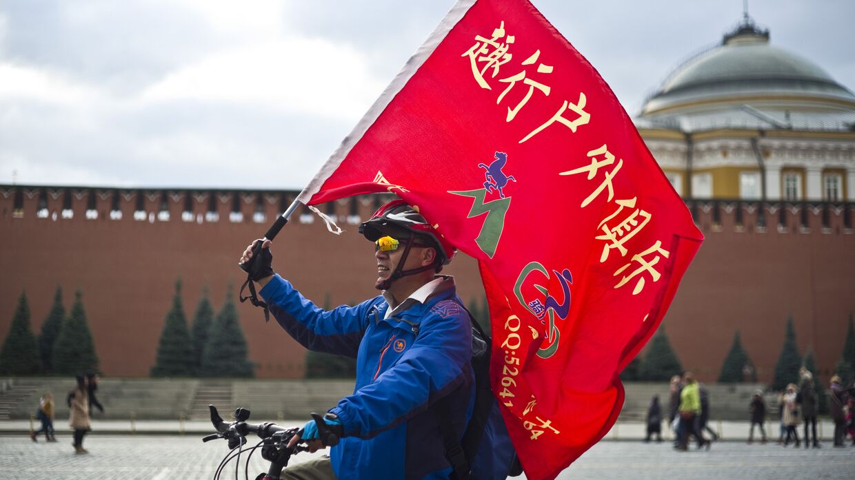Турист на Красной площади в Москве