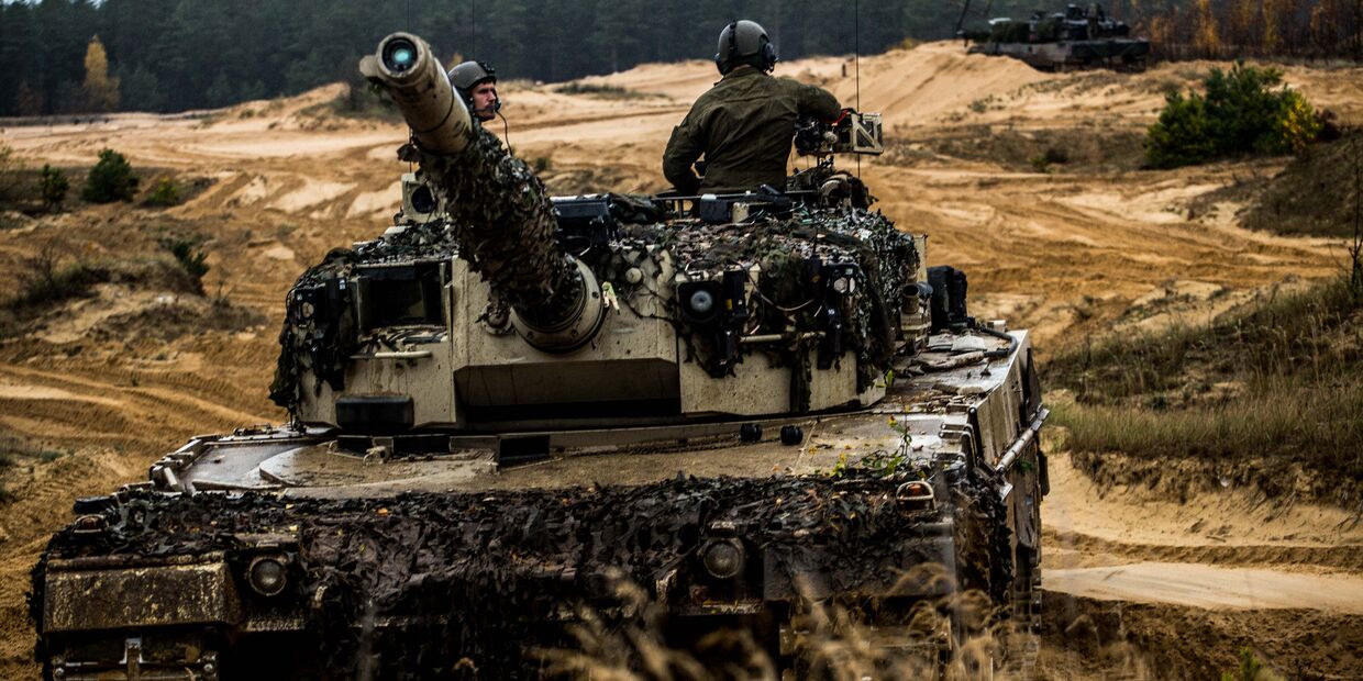 Норвежскией танк «Леопард» во время военных учений в Литве