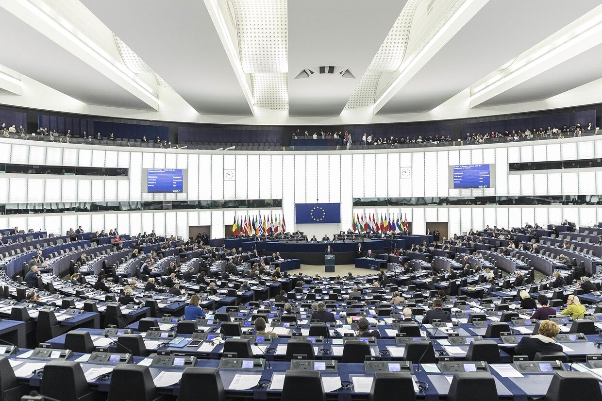 Премьер-министр Ирландии Лео Варадкар выступает перед депутатами Европарламента в Европейском парламенте в Страсбурге