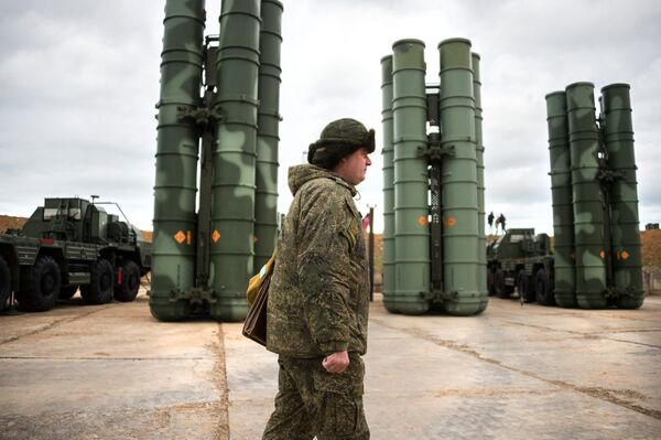 Комплекс ПВО С-400 Триумф заступил на боевое дежурство в Севастополе Комплекс ПВО С-400 Триумф заступил на боевое дежурство в Севастополе