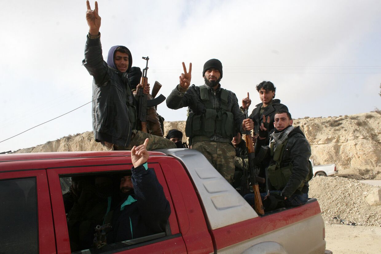 Бойцы Свободной армии Сирии (ССА), участвующие в операции в Африне