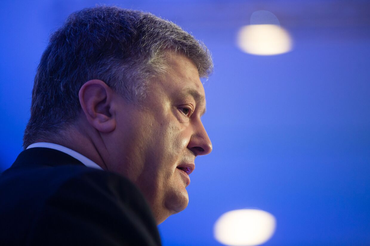 Президент Украины Петр Порошенко выступает на Всемирном экономическом форуме в Давосе