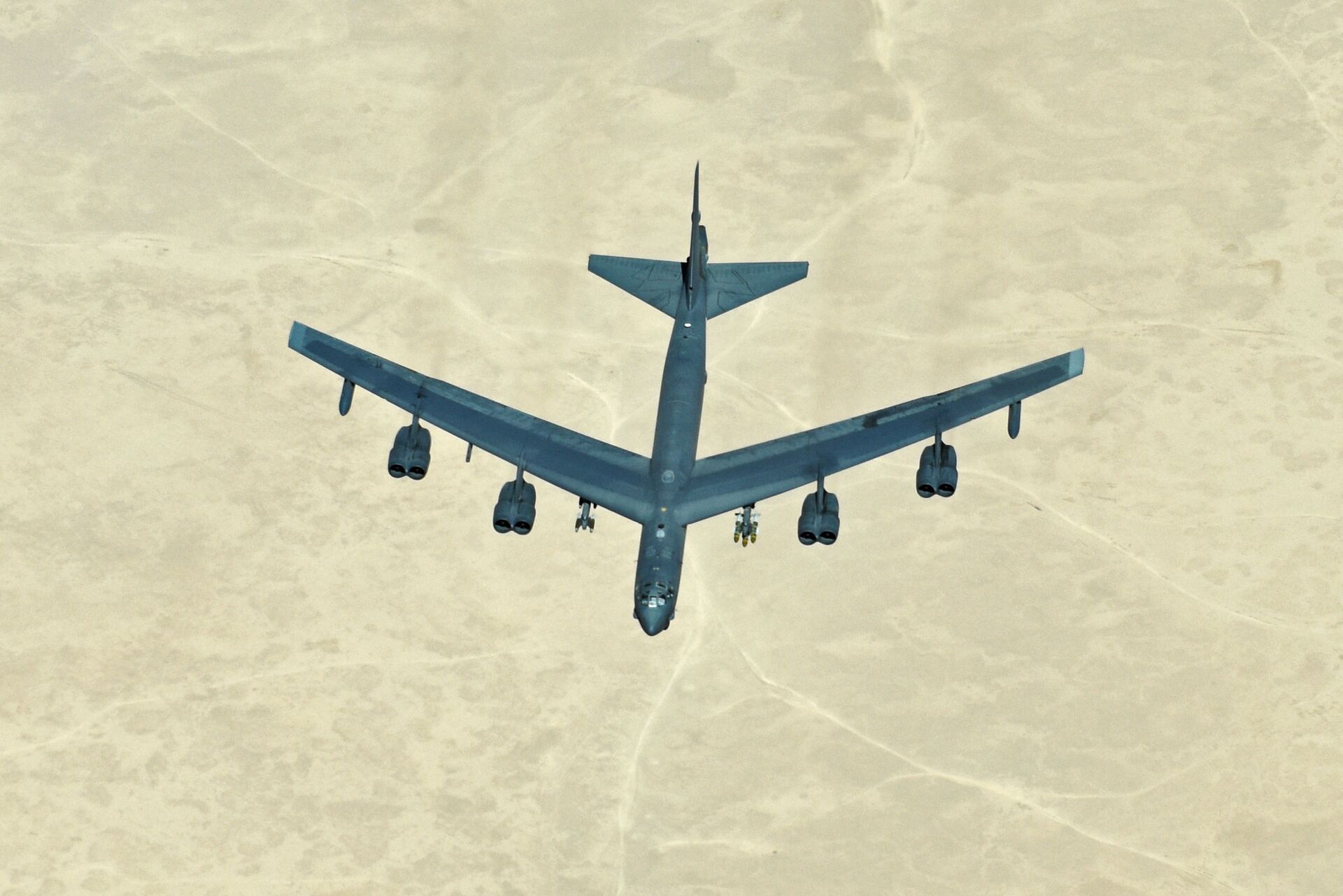 Американский стратегический бомбардировщик B-52 в небе над Сирией - ИноСМИ, 1920, 28.09.2020